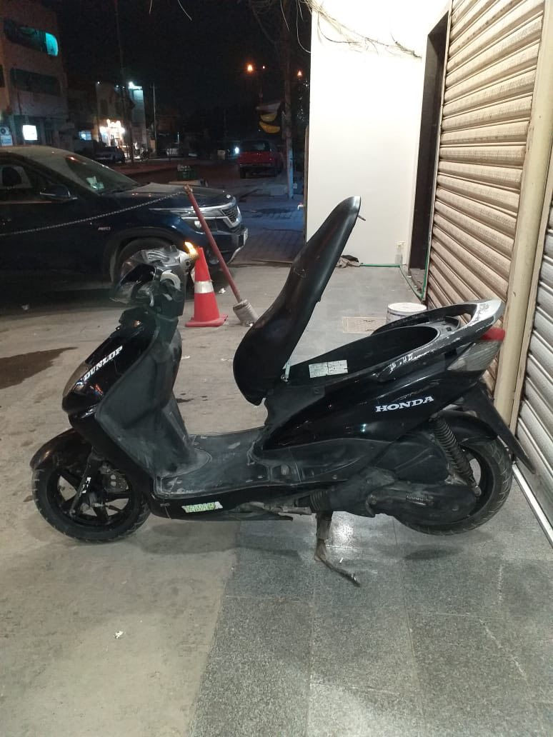 سلام عليكم سكنس نثيه ابلاديه برغي ما مفتوح منه مكينه بلاديه السعر450 وبيه مجال قليلل مكاني بغداد دوره ***********
