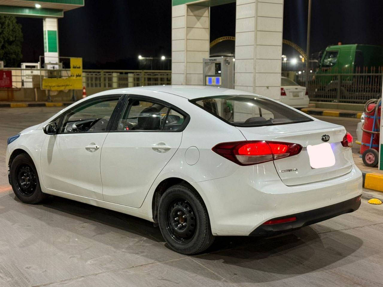 سلام عليكم للبيع فقط
سيراتو خليجي موديل 2017 رقم أربيل بسم شركه در النجف ماشيه 117 مكفوله كفالة عامل لا صبغ لا فتح لا تبديل كير مكينه حداديه تبريد كله كفاله مكينه 1600 المرغوب السعر 121 مجال قليل مكان السياره بالنجف رقم التلفون ***********
