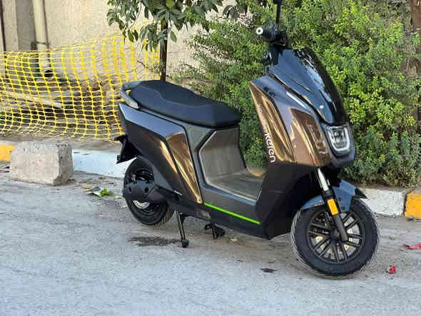 السلام عليكم شلوونكم 
دراجه شحن 🔋⚡
جديده شركه كيرين 
مدييل 2025 بعده بالجيس دراجه نضيفه كلش ومرتبه بطارياته 6 كبار دبل ملف 1200
سرعته 80حقيقي دراجه مواصفاته معروفه 
العنوان البلديات شارع المركز الصحي 
تواصل واتس ***********
رجاء رجاء مو شراي لا تكسر ولا تعبني
