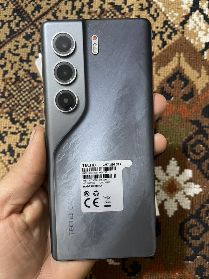 السلام عليكم جهاز تكنو كامون 40 برو G5 ذاكره 256 جهاز كلشي مابي مستخدم شهر واحد غراضه كامله فقط شاحنه ماكو ضمان موجود بعد سنه يله يخلص ضمان سعره 280 الف مكان بغداد مدينة الصدر لا يوجد توصيل


**إذا كنت صاحب هذا الإعلان وتريد حذفه لأي سبب، رجاءا أرسل رسالة إلى الدعم الفني**