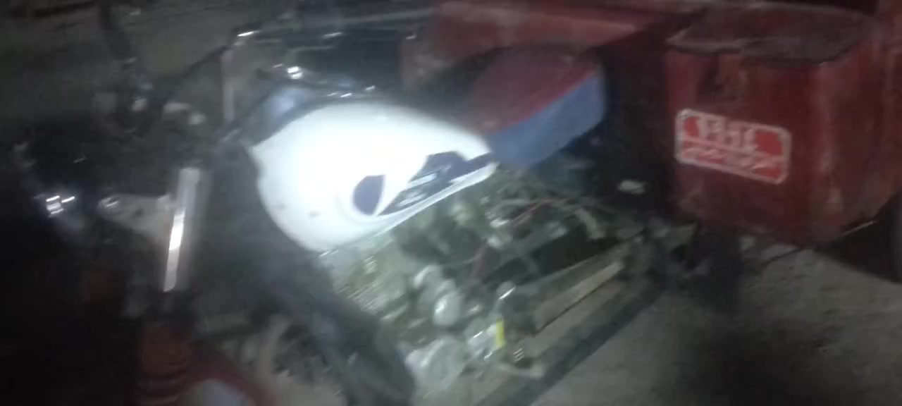 للبيع دايوان اوراق كاملة مكان بغداد حي انصر السعر  600 نكرة سلف كهربايات كلة شقالة  شراي ينتصل  ***********
