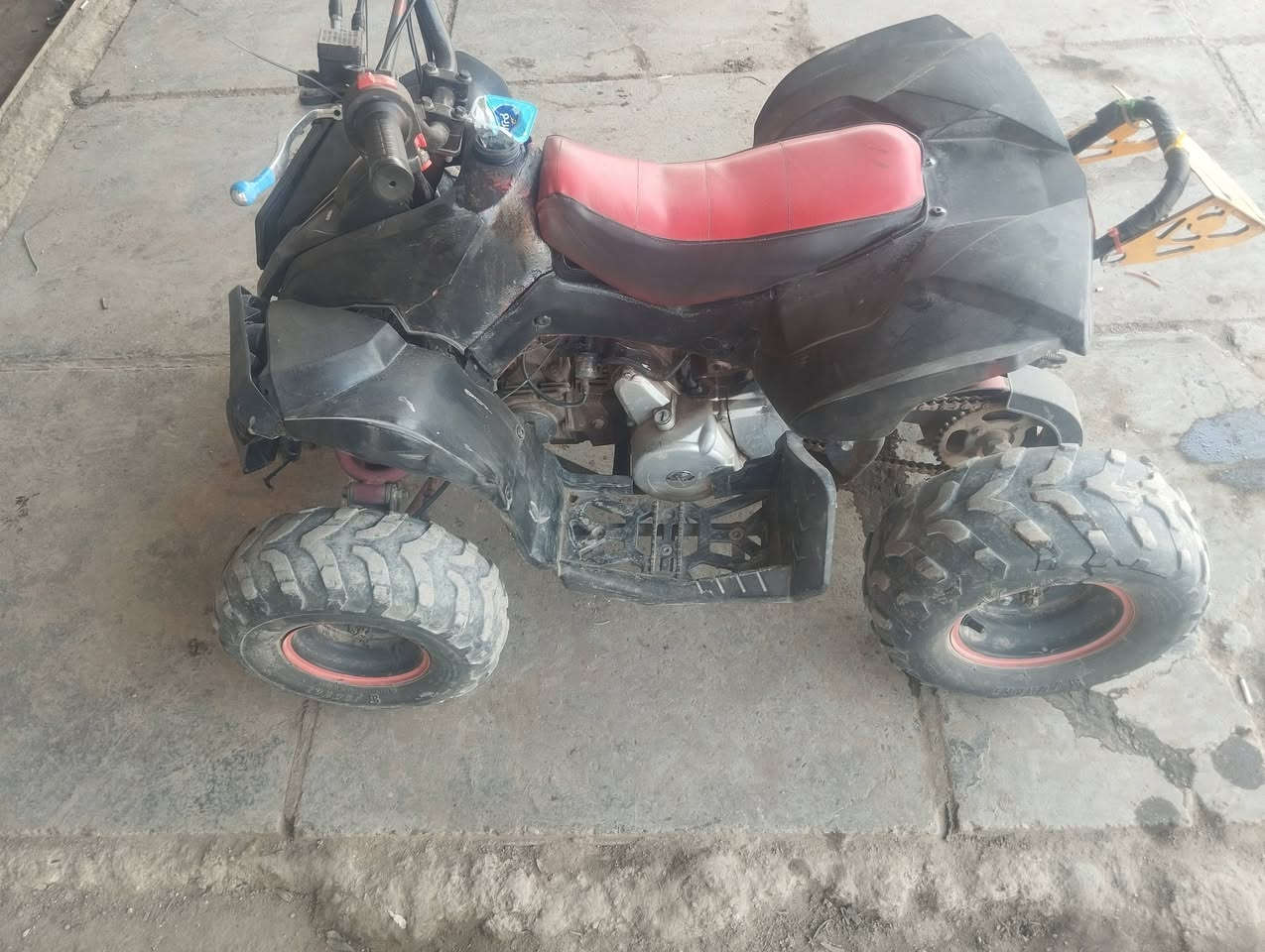 سلام عليكم رباعيه حلوه كلهه شغاله سعرههه 300 مكاني الزعفرانية ***********
