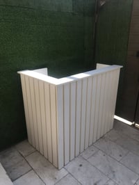 ميز كاشير  محلات كبير تركي نضيف جداا استعمالة كلش قليل للستفسار راسلني...