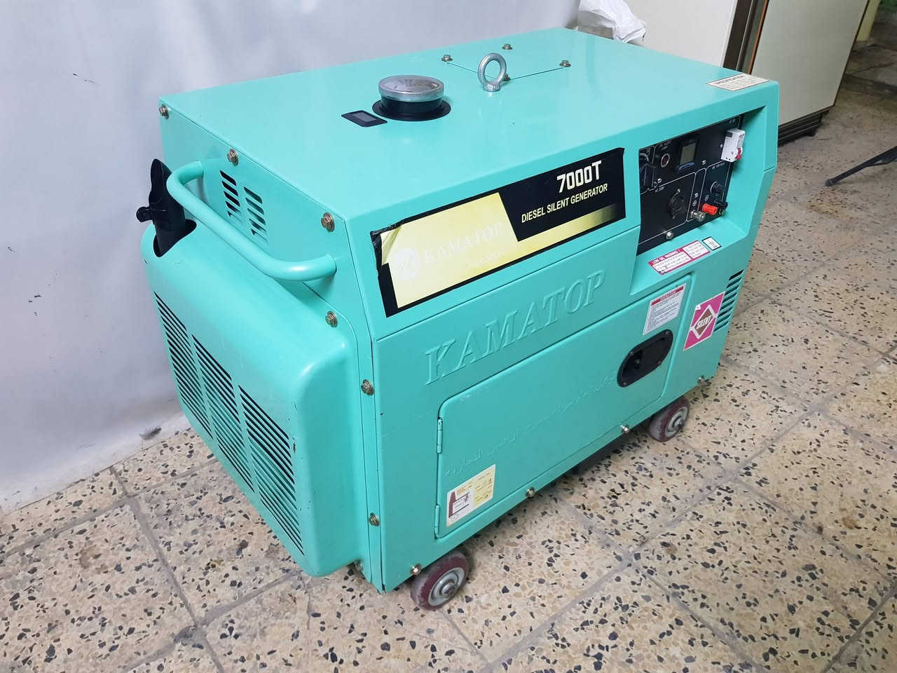 مولده كاز .كاتم ٦ كيفي ٢٤ امبير
جديده .لوك استخدام قليل .
سلف نكره بالتشغيل .
شاشه رقيمه .
ملف نحاس الحجم الكبير .
سعره ٨٠٠ الف ..
مكاني بغداد ..


**إذا كنت صاحب هذا الإعلان وتريد حذفه لأي سبب، رجاءا أرسل رسالة إلى الدعم الفني**