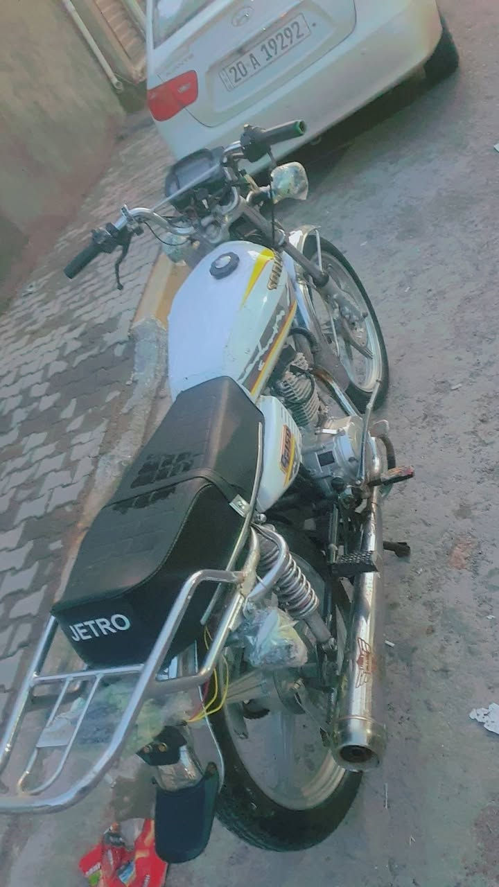 سلام عليكم دراجه إيراني مديل 23 سلف هندر محرك خير من الله أوراق كامله سعر 425 عنوان بغداد حسينيه الراشديه رقم ***********
