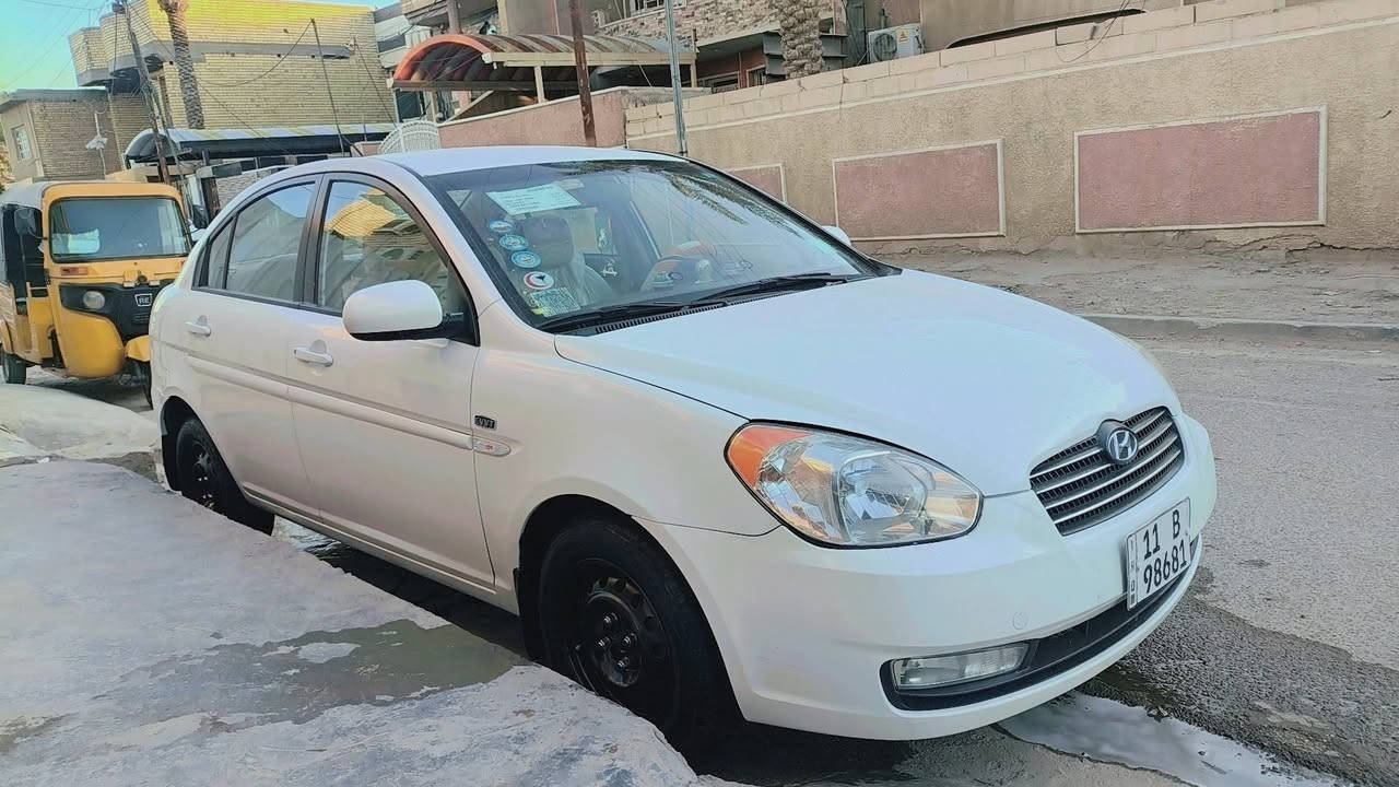 هيونداي اكسنت خليجي 2011 بغداد خصوصي
ماشية 99 ألف كم
محرك 1600 سي سي
تبريد ثلج 🥶
تخم تاير قبل يومين مشدود 
السيارة جاهزة ونظيفة
موقع بغداد الشعب شارع صحه
للتواصل:☎️ ***********
