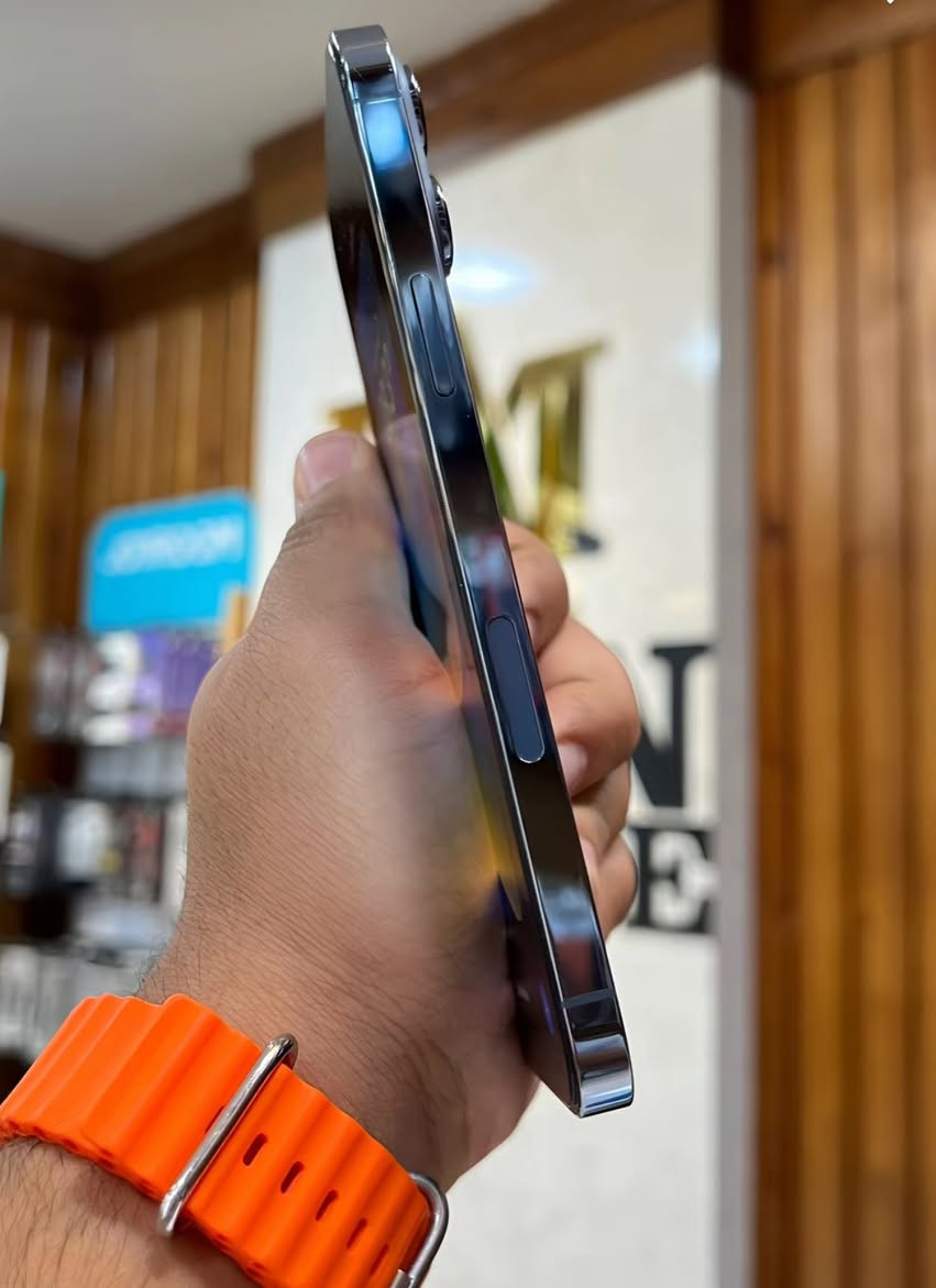 سلام عليكم13 برو ماكس  للبيع بطاريه 89ما طاب تصليح سعر 725بي مجال بصيط مكان شطره
رقم بي واتساب ***********.   أو مراوس بدراجه نضيفه
