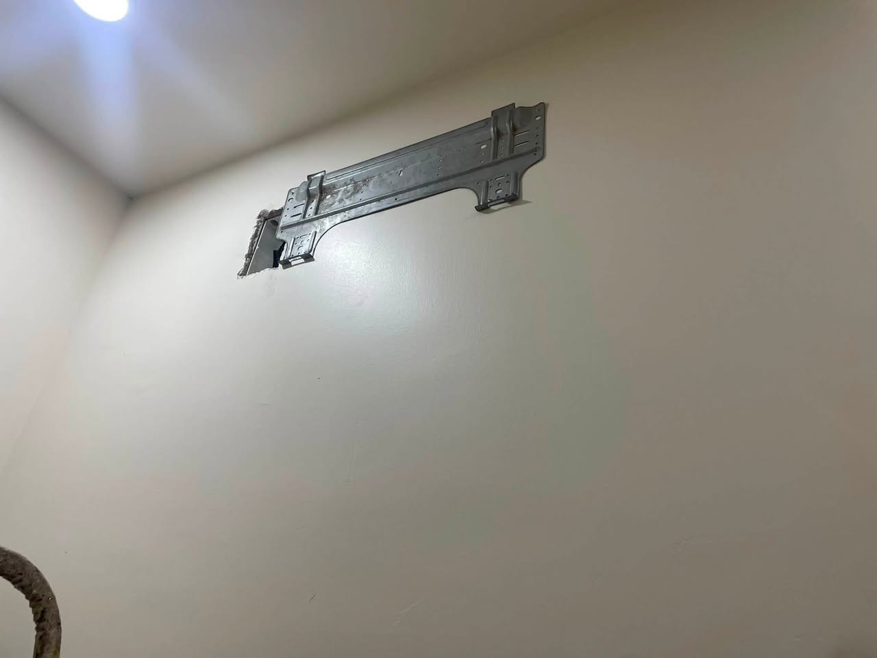 السلام عليكم ورحمة الله وبركاته .
نصب جميع انواع السبالت   ...
تنضيف جميع السبالت الداخليه والخارجيه تفصيخ  
نصب سبالت  🛠  وصيانه🔩 و تنظيف 🚿كافة أنواع أجهزة التبريد موقعياً و بكادر متخصص مع الضمان  .. ✌️ 

ماعليك فقط الاتصال بمركز خدمة العملاء  على الواتس  ☎️...أو مراسلة الصفحة
***********
🟥  تنظيف موقعي  لجميع الدوائر والشركات مع الضمان 👍
🟥 صيانة - شحن غاز إيطالي مع الضمان - نصب - غسل 
عمل فاكيوم ..⚒️🪜
... بغداد 
***********
 
كادر متكامل يوصلك لباب بيتك
