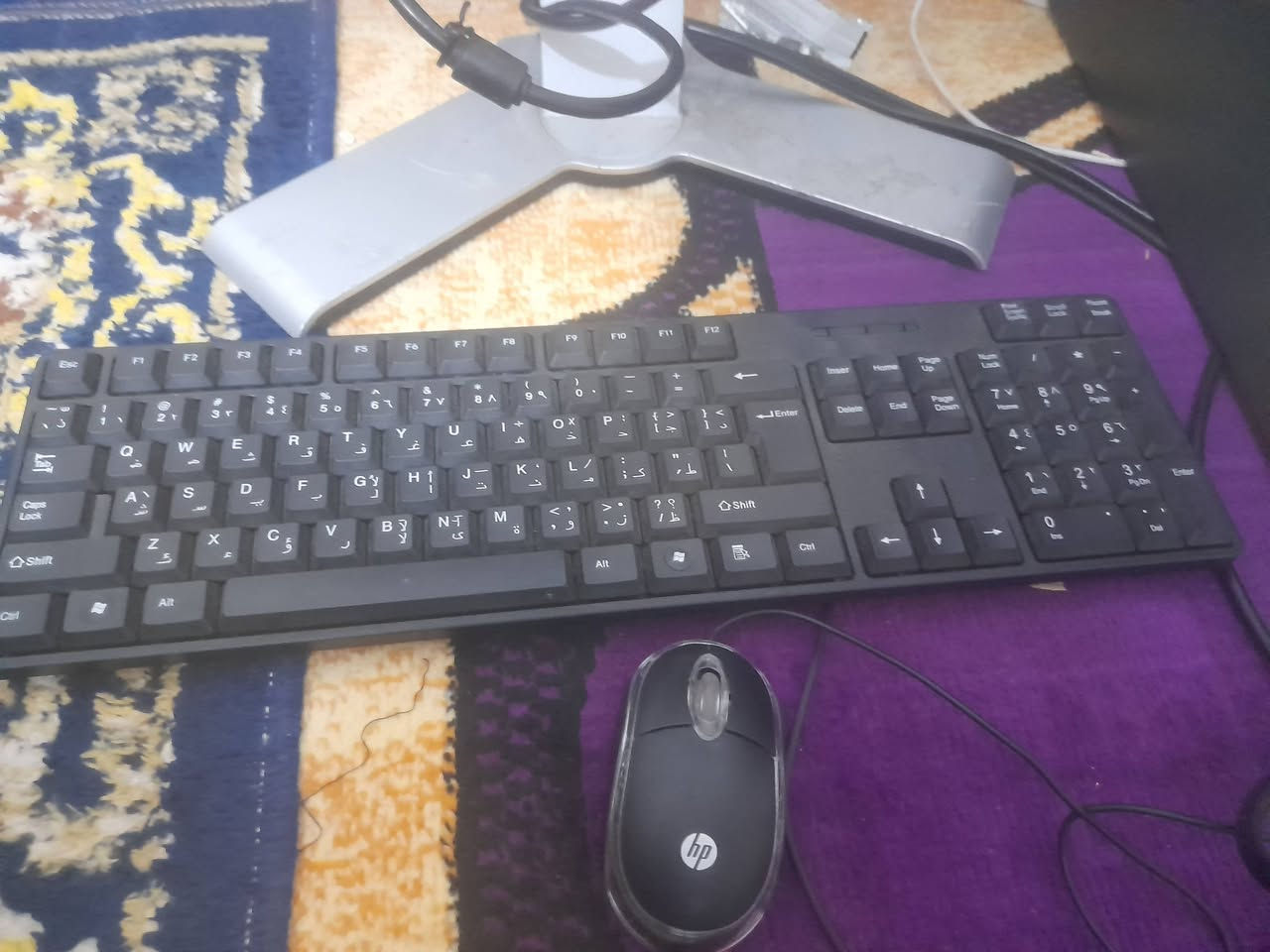 كيس لينوفو بذاكره قويه وينزل كل البرامج اخو الجديد وشاشه ديل HD  مع كيبورد وماوس ومع مميزات قويه نت مايقطع ومنزل عليها كل برامج المايكروسوفت وتكدر تنزل تلكرام وانستكرام وبيها العاب جي تي اي مكفوله من كل شي قيم واخذ بالي يعجبك مكاني الرمادي.


**إذا كنت صاحب هذا الإعلان وتريد حذفه لأي سبب، رجاءا أرسل رسالة إلى الدعم الفني**