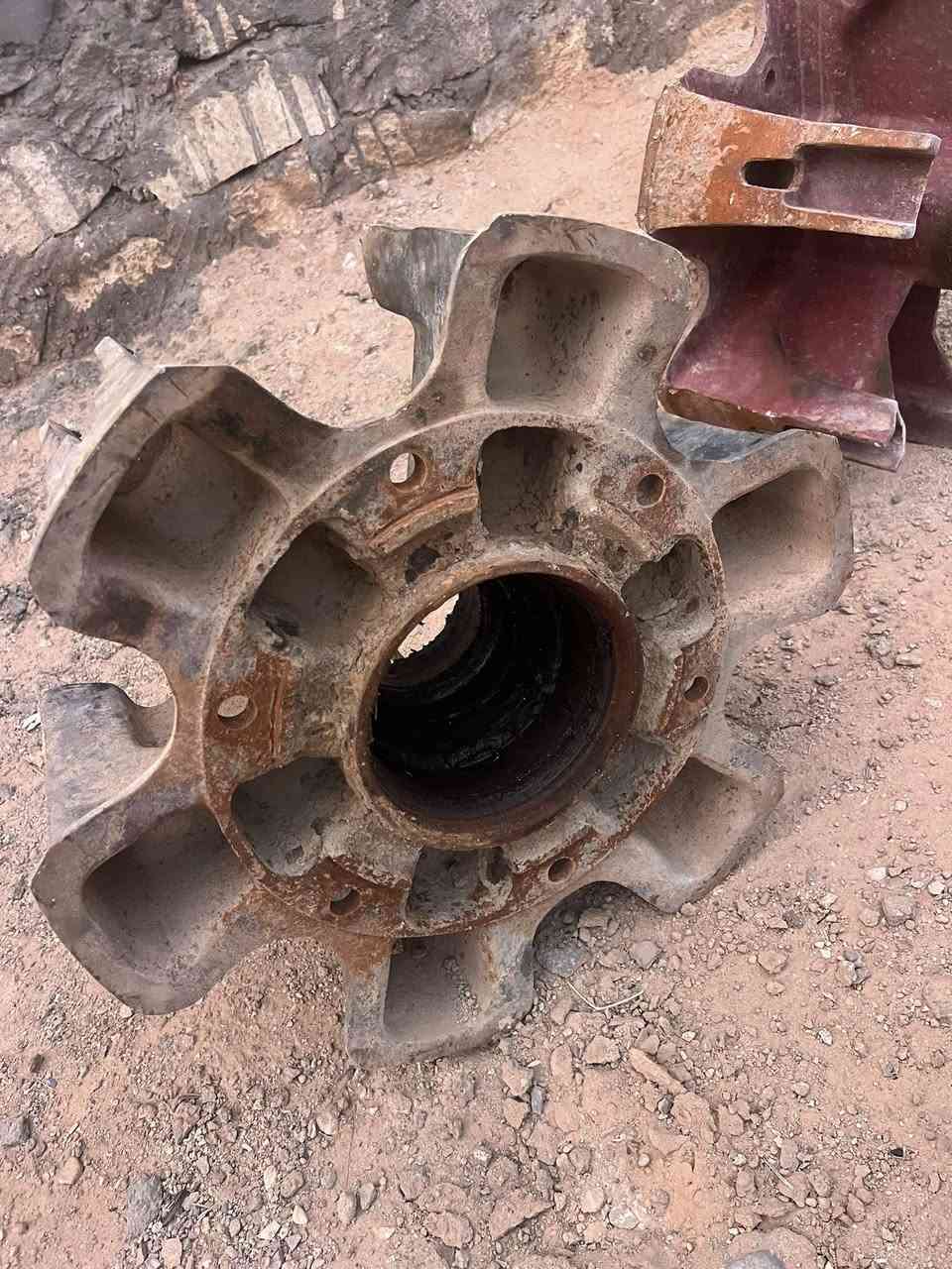 براميغ  24للبيع عنوان رمادي 14مربع
.***********
