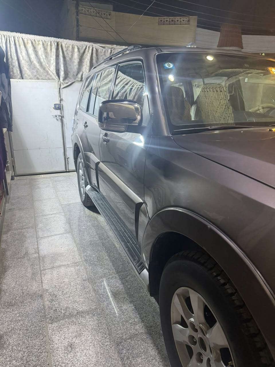 السلام عليكم 
باجيرو حبتور
موديل ٢٠١٥
اللون جوزي
الماشي ١٠٣
محرك٣٥٠٠
سياره مقفوله من كل نواحي ماعده قطعتين صبغ
سياره بسمي رقم بغداد رجا رجا تحويل مباشر
السعر ١٦٥
بغداد بلديات 
***********
سياره جاهزه من كلشي
