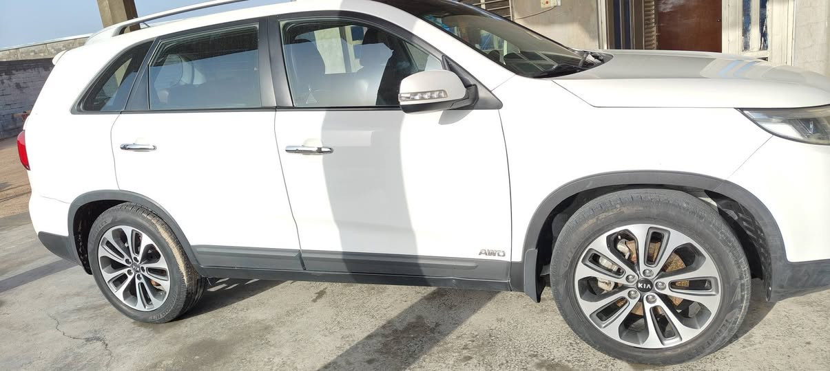 السلام عليكم للبيع سورنتو 2014 فول موصفات محرك 6 رقم بغداد سنويه وهزه جديده  7 راكب بانوراما السعر 190 العنوان الفلوجه
***********
***********
