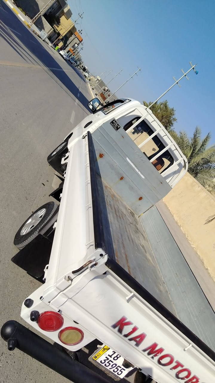 يالله السلام عليكم كيا موديل 15رقم بابل انكليزي سياره مكفوله من صبغ وضربه محرك مامفتوح لاصرف والبخاروكير راكسل و صدر جديد تحم تاير سياره هزه جديده مجدده سنويه لل 29مشروع وطني معروضه 103وبيهئ مجال بسيط شراي يتصل ***********
