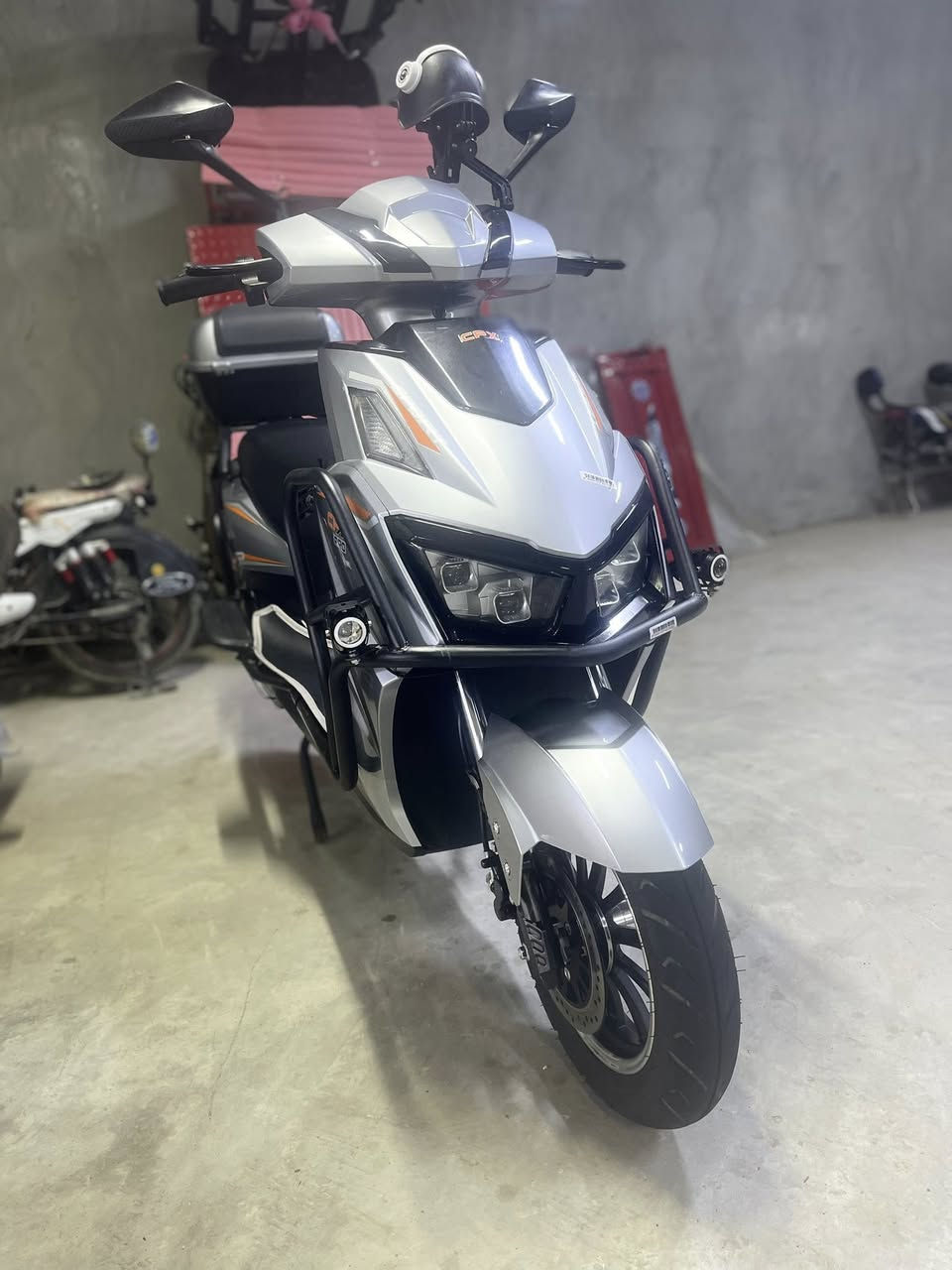 السلام عليكم دراجه سكنس فحل موديل 2026استخدام 20يوم مسطره حجم 38 نضام 3سرع  سرعتها 100حقيقي تمشي 50كيلو 
سعرها 950 وبيها مجال مكاني ابو غريب النصر والسلام متواجد خاص


**إذا كنت صاحب هذا الإعلان وتريد حذفه لأي سبب، رجاءا أرسل رسالة إلى الدعم الفني**