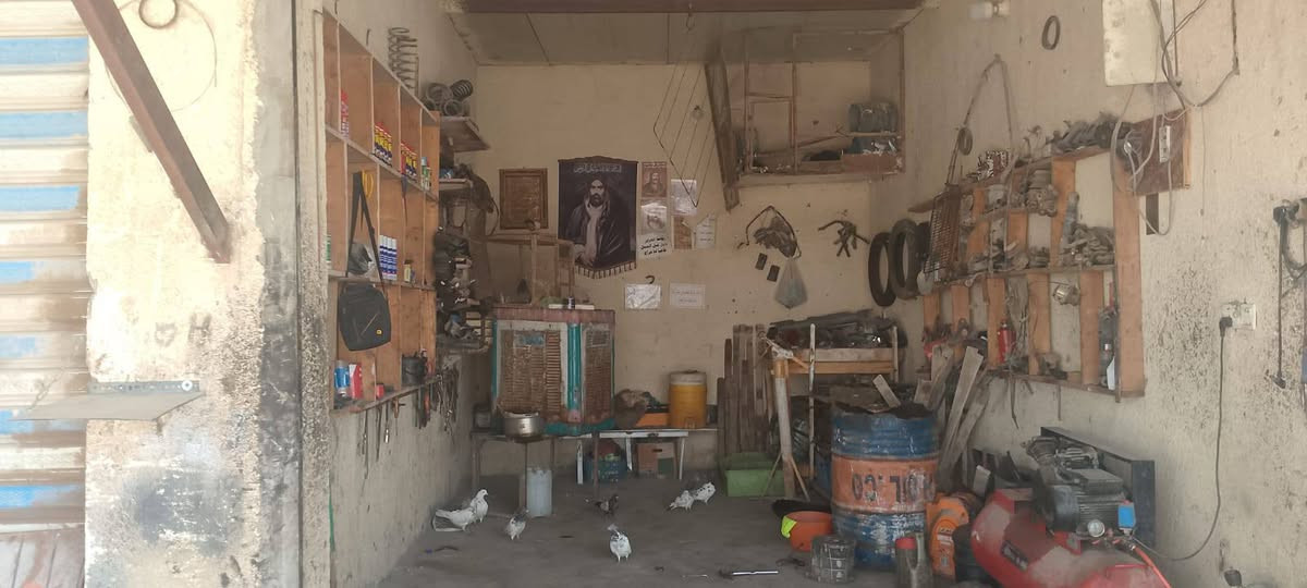 محل حداديه موقعه حلو وشغال صارله سنتين وخير من لله سبب   البيع  تعينت ومامتفرغ اله عنوانه سايدين ملعب لكوفه السعر 2 ونص وبيه مجال تواصل واتساب فقط ***********
