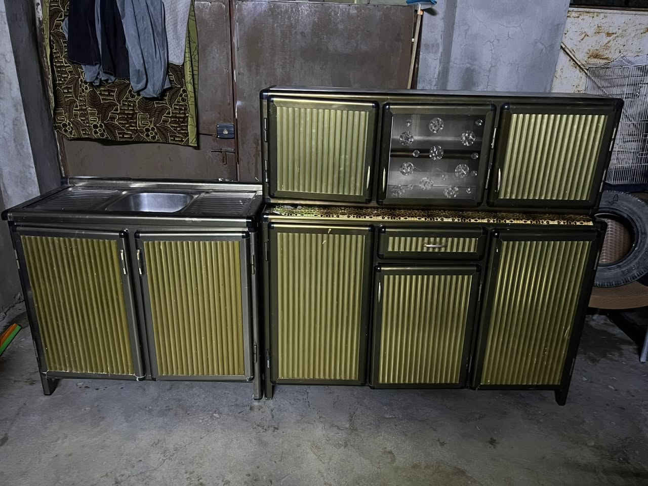 كاونتر ثلاث قطع 
للبيع  

+964 780 782 6175
