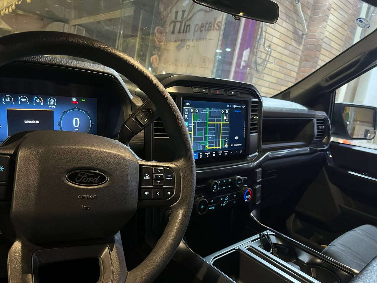 فورد F150 
بدون ارباك 290 
***********
