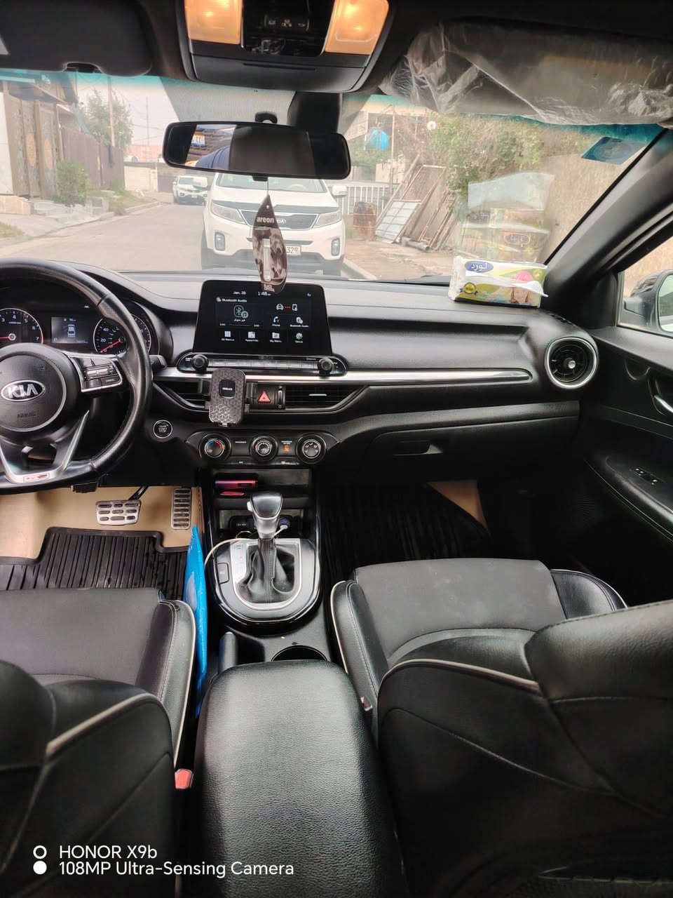 السلام عليكم
فورتي 2021 امريكي جيتي لاين حادثها جاملغ وبنيد محرك 2000 كير AT فول مواصفات بصمه تشغيل وأبواب وجنطه رادار اشاير مري كامره دواره شاشه اعطال وبعد بيها هواي مواصفات 
مواصفات جيتي لاين معروفه 
رقم بغداد دولي تحويل مباشر 
جميع التفاصيل مرفقه بالمنشور
السياره جاهزه من كلشي 
ماشيه 81 ميل وقابله للزياده 

العنوان بغداد حي العامل 
السعر 128$ وبيها مجال

***********
