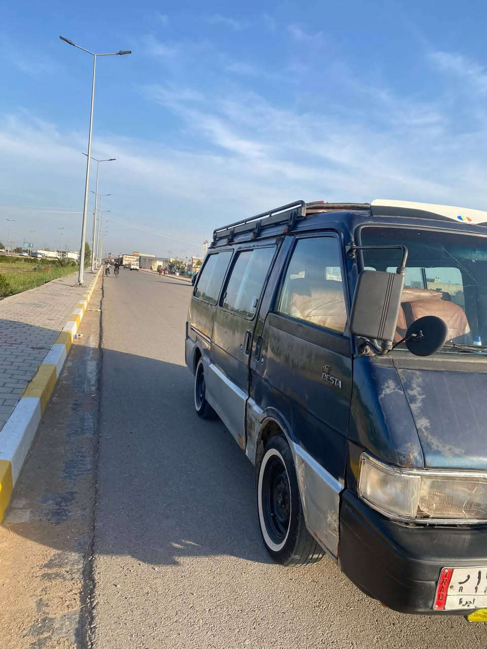 السلام عليكم كيا بستا 94سياره جاهزه معمره خياسات شواصي الوره معمرات الكدام كفاله كير ومكينه واكسل ومشط جديد حداديه جديده رقم السياره انبار سياره مطلوبه مليون هيه وغرامات وره المشتري سياره خير من الله  تريد تحويل تريد وكاله مكان واسط صويرة لسعر 24وبيها مجال  رقم الهاتف ***********
