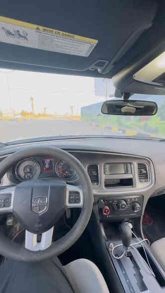 السلام عليكم 
جارجر موديل 2013 سنويه بأسمي مشروع وطني
محرك وگير وأكسن شرط مبدل باب السايق والخلفي مال شركه ومرشوشه صفحه من جيهت باب السايق بدون دواخل وضرر
السعر 160 $ وبه مجال بسيط ماشيه 170 ميل
عنواني الموصل ناحيه ربيعه
*********** اتصال و واتساب
