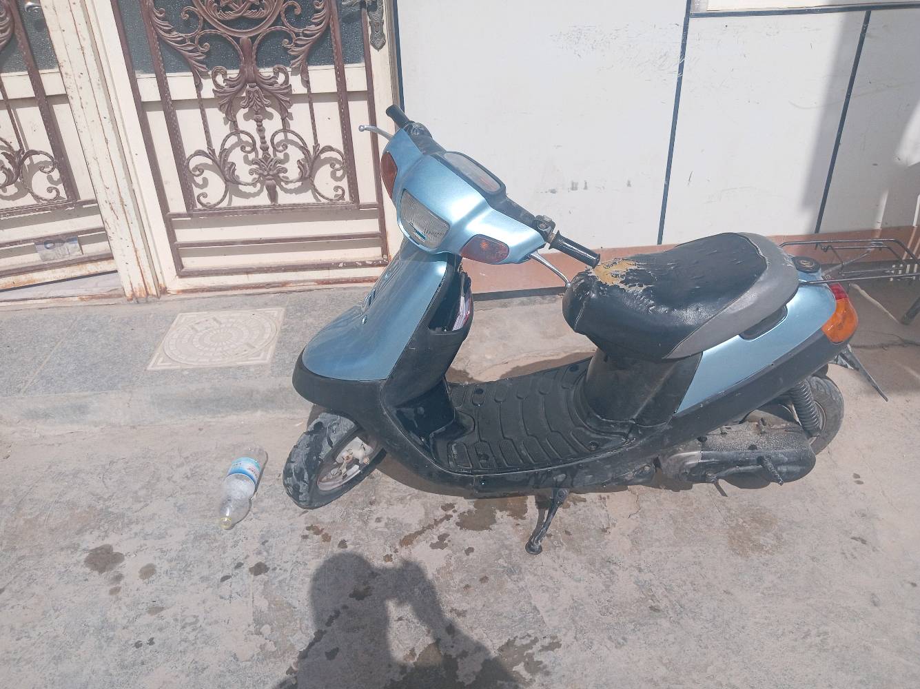 
ما هو موديل السكوتر وسنة الصنع؟: 
موديل 99
ما هي حالة المحرك والأداء العام؟: 
تعمير جديد 
أين مكانك لتسهيل معاينة السكوتر؟: 
كربلاء البوبيات عامود 21