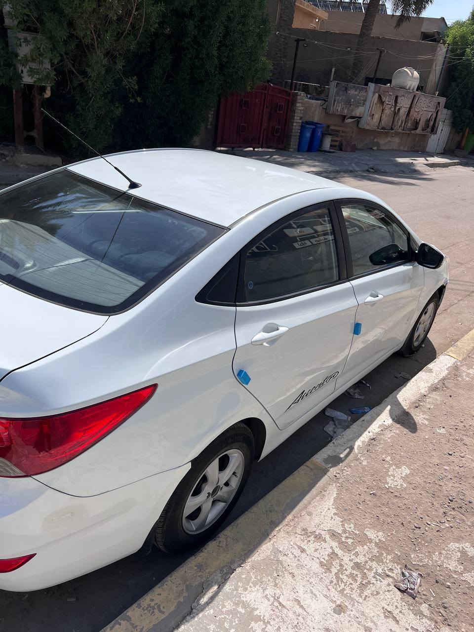 اكسنت موديل 2015 ماشية 86 الف
خليجي على ايدي هاي صورها الي عده النترا مراوس 2018 او 2019  مراوس بس رحمه لوالديكم لان اني موظف شغلي بيهه بالدوام 
للمراسلة ***********
