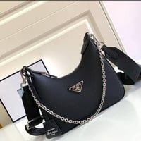 شنطة برادا • باركود وضمان • مزاد 24ساعة