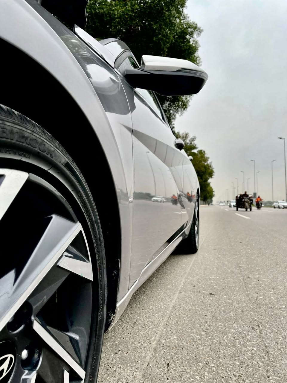 السلام عليكم
🛑هونداي النترا 2024 وارد أمريكي دخول جديد،
🛑هايبرد لمتد ( فول مواصفات )
🛑حادثها فقط قطعه وحده صبغ باب الصدر والجاملغ الامامي بارد والخلفي ايضاً بارد 
🛑 بدون ايرباك بدون دواخل وبدون لغد ولا شاصي البچم كبس 
🛑 مواصفات : فتحه ، كشن السايق كهربائي ، تحكمات ستيرن ، تدفئه تبريد كشنات ، توقف ذاتي ، حساسات اماميه وخلفيه ، كامرتين خلفيه ، تحديد مسار ،  و3 انظمه ، وبعد ايضاً بيها والجانيها يعرف مواصفاتها 
🛑 السياره ماشيه mi 13،000
🛑 مرقمة بغداد ، مكانها بغداد 
🛑 السعر 177 ورقه وبيها مجال للشراي
🛑 للاستفسار اكثر الاتصال على الارقام التاليه : 0773 267 6111
                      0770 298 0210
