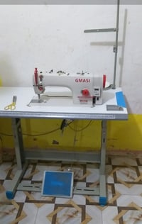 البيع شتريته٣٠٠ رايته ٢٥٠ وبيه مجال المكينه اصليه جمسي صنعي ماطور كاتم...