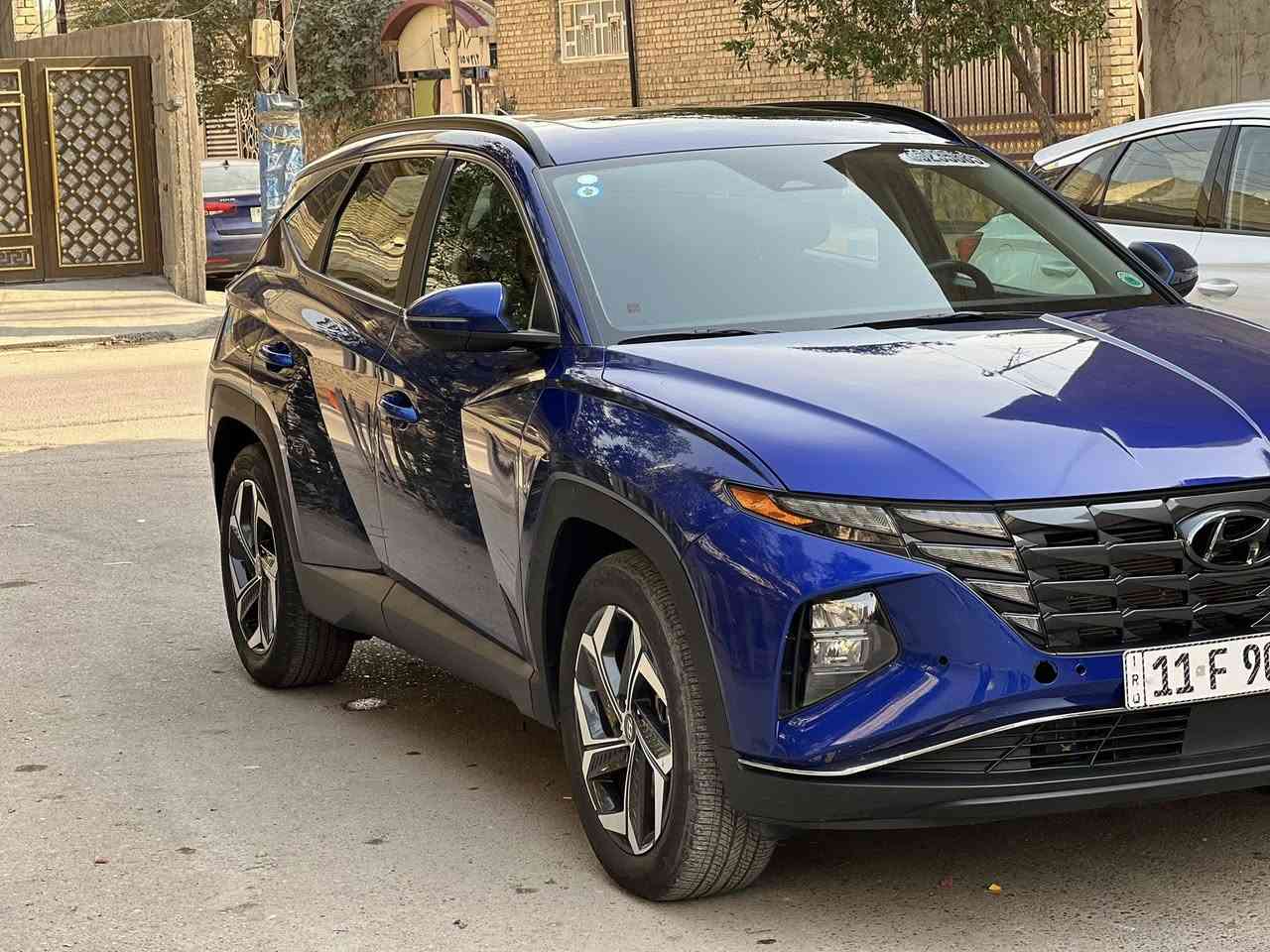 السلام عليكم
للبيع فقط
توسان موديل ٢٠٢٤
حادث بنيد تبديل فقط بدون اي دواخل 
فول موصفات 
رادارات 
تحديد مسار 
كشنات تسخين 
كشن كهرباء
باب خلفي كهرباء
فتحه سقف
دخول جديد مرقم بغداد
ماشيه ١٧ الف كيلو 
بسمي
عنوان بغداد بلديات 
سعر ٢١٥ بيه مجال 
هاتف ***********
