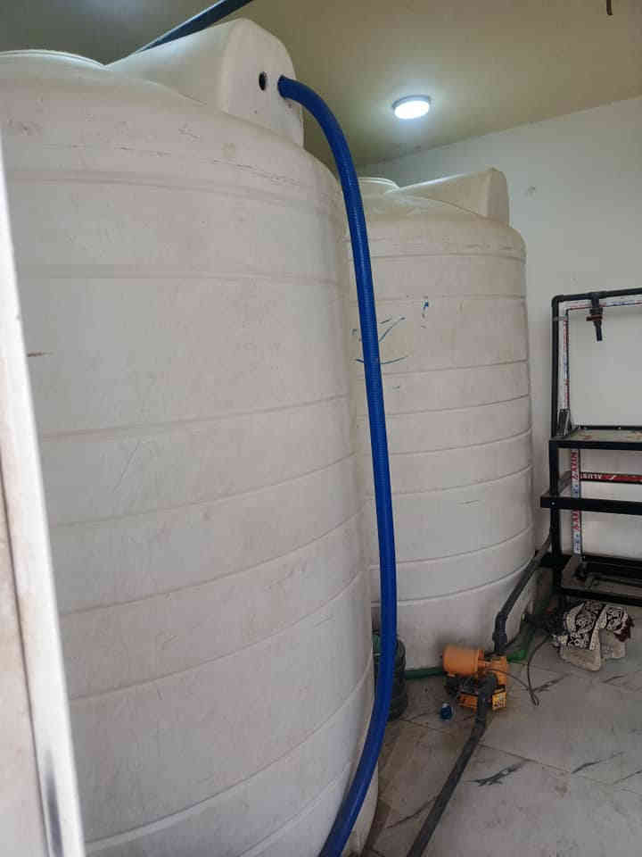 محطة ماء ارو مترين مستعمله نضيفه وحلوه 
ماطورين ايطالي 
2تانكيات ابو 5000
ميز ترس دبات 
السعر 28 ورقه 
مكاني ديوانيه شارع ٦٠ للتواصل 👇👇
***********
