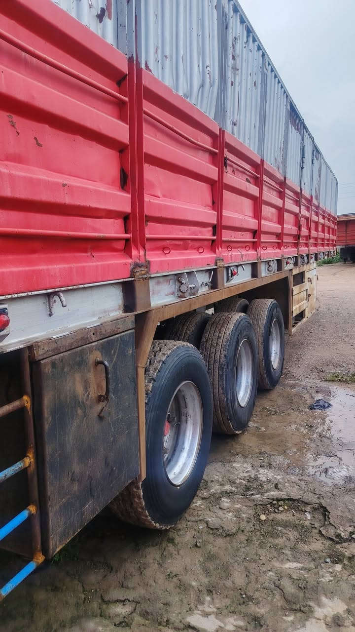 السلام عليكم ورحمة الله وبركاته للبيع عربانه شاصي محلي شرط
كفالا عامه الطول 12متر و30
والارتفاع 180 جاهزه عل شغل
توير نظاف حيل كهرب بريك كامل شرط كلا شقال صنديك مطبخ تانكي ماي ثلاجه جادر جديد شتوي عربانه جاهزه عل شغل
العنوان موصل اخوكم ابوثامر مكلف بنشر للاستفسار الاتصال
***********☎️ 
*********** ☎️
