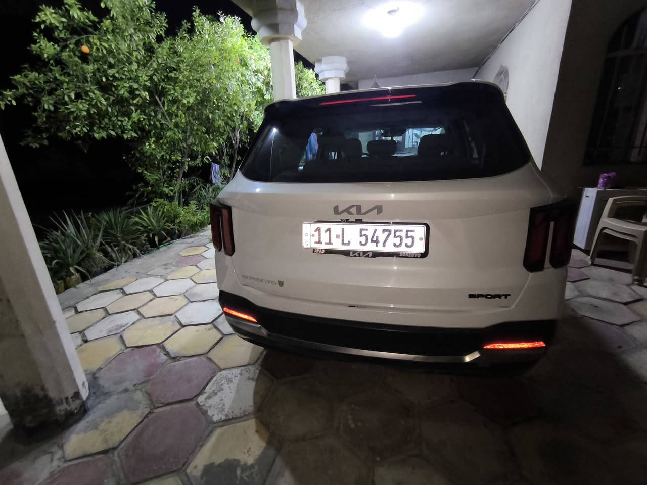 سورينتو خليجي موديل 2024  بغداد ب اسمنا السياره فول مواصفات بنورامات ترحيب ذكي تشغيل عن بعد كشنات تدفئه تبريد وهواي مواصفات  السعر 320 وبيه مجال بسيط السكن بغداد اليوسفيه / ***********/***********
