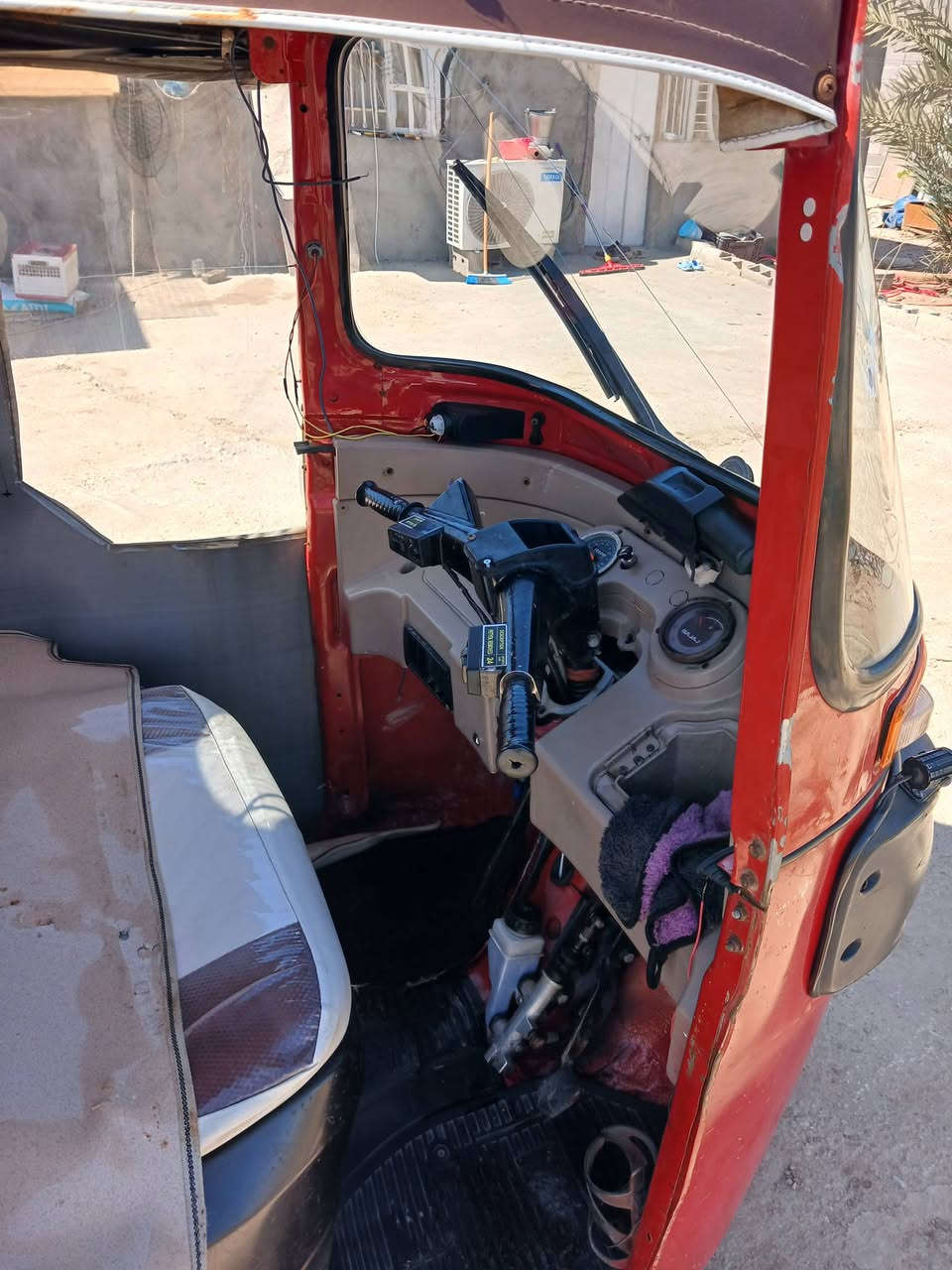 2018
كلش نضيفه وجاهزه الشارع كبل كهربايات جديده 

محرك مجفت جديد كلشي مابيه نقص وراق كامله 
السعر ٣٠٠٠ وبيه شويه مجال 
المكان بغداد 
***********
