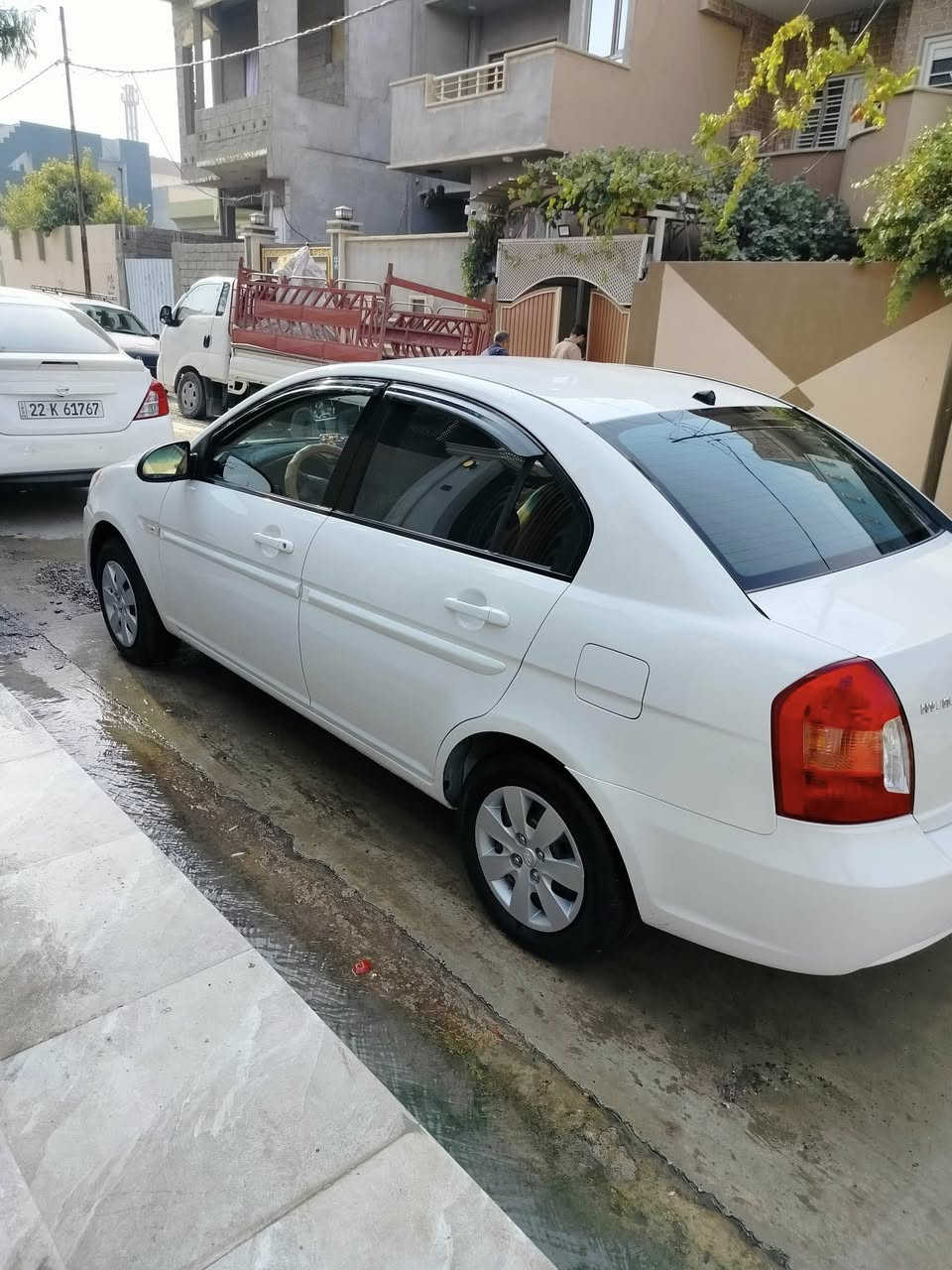 السلام عليكم
اكسنت 2010 كابون بانزين بيها صبغ بالداير الخلفي وربع البونيد بدون دواخل طالب عليها 95 ورقة وبيها مجال 
***********
