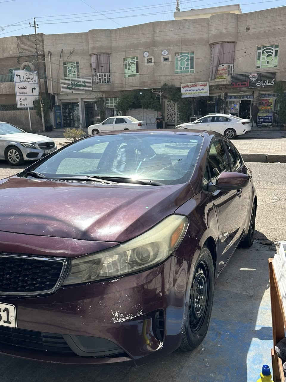 السلام عليكم فورتي 2018 حادثها سرقة بابتين وجاملغ وبيها بلعراق بنيد فقط بدون دواخل بدون ايرباك سيارة جاهزه كير ومكينة وحدادية بيها منضومة غاز شغالة السيارة بسمي تحويل ثاني يوم السعر 105 قفل  مكانها بغداد الدورة ***********
