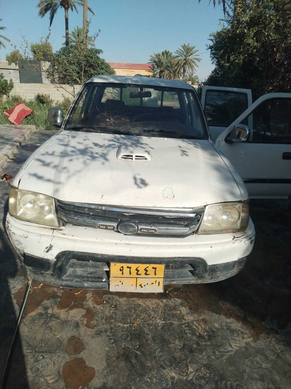 سيارة ادميرل صيني2007 بدون ارقام محرك 2 yللبيع 20 ورقة وبيها مجال ديالى بلدروز ***********
