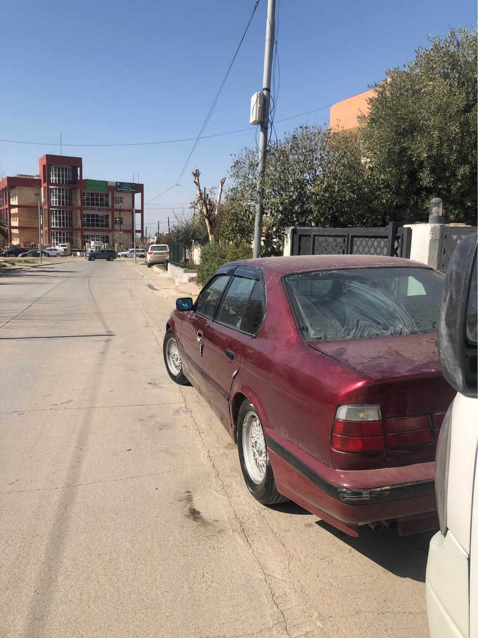 فرۆشتن و گۆرینەوە
بیێم ٥٢٠ دەبڵ دجیتەڵی    ٤جام کارەبا و گێر حادی پێشو پشت کەپس   لایت زینۆن و بەگلات سپی لێزەر بیلادی و ناو خورفەکی خاوێنی هەیەجلدە تەقەو رەقە بەشەرت گێرو مەکینەو ئەکسل بەشەرت         ***********واست ئاپو  لەسەرە تکایە هەو شتم نوسیوە جوان بیخوێنەوە ئەوکات نامە بنێرە السليمانية, العراق
