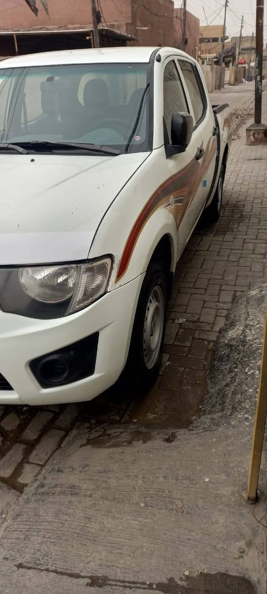 سلام عليكم مستبوشي مديل 2010 ياباني مكينه حداديه مفكوله تبريد تدفهه شغال سياره لاضربه ولا صبغ عده باب خلفي مال البدي رقم بصره تحويل بغداد سنويه 2028
 العنوان بغداد شماعيه رقم الهاتف *********** لا يوجد وتساب
