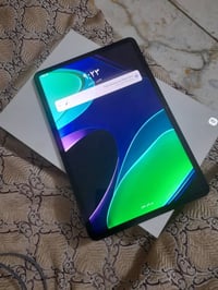 شاومي باد ٦ النضافه ١٠٠ بل ١٠٠ بطاريه ١٠٠ مشحونه ٦ مرات ملحقاته كامله ...