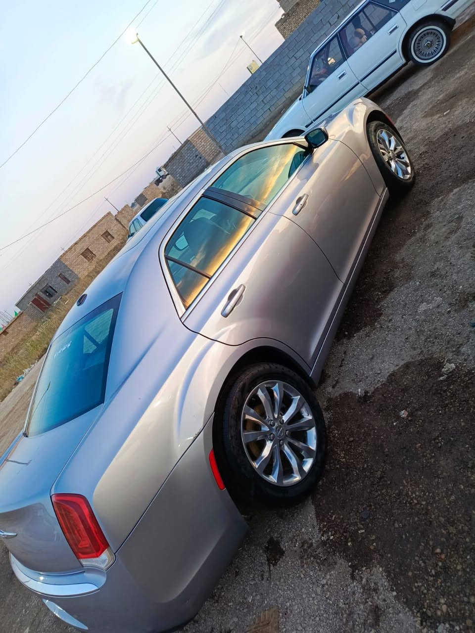 اوبامه 2016 اصل  رقم ذي قار فور ويل ملغي كنديه ماشيه 160ميل حادثه جاملغ وباب وربع بنيد  مقدمه فخذه بارد جه السايق والباب الخلفي وجاملغ كلير سياره ابيعلك صبغ حزام  جاهزه ترايك وين ماتريد والمواصفات كدامك بالصور  مايحتاج اشرح سياره باسمي  السعر 185بيه مجال ***********
