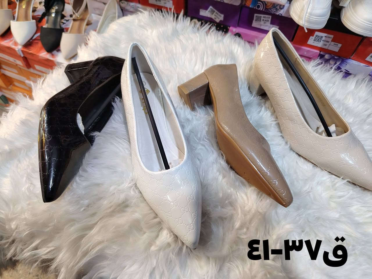 🎄تخفيضات محل روما بمناسبة رأس السنة 🎄
كوني متميزة و أنيقة مع روما للأحذية النسائية والحقائب Roma  👠🙏
🧑‍🎄عرض لفتره محدوده   🧑‍🎄
سعر القطعة  بس 10 الف 😍🔥🎄🎄🎄
  للجمال و الاناقة عنوان و دائماً محل روما عنوانها 😉🩷
للحجز راسلونا على الخاص او على الواتساب ***********
