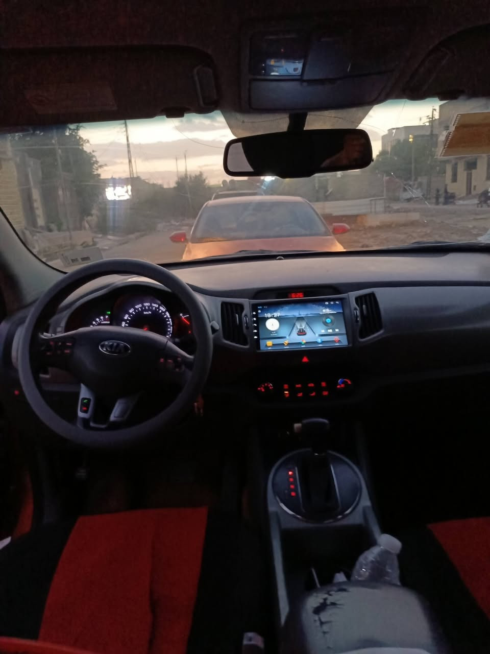 سلام عليكم كيه سبورتج خليجي موديل 2014 بسمي مداور ثاني يوم بيه ضربه خفيف مقده البنيد بدون دواخل   مكينه كير حداديه تبريد كهربأيات كله جاهزه رقم مميز  طخم تاير  جاهزه سياره سعر 133 وبيه مجال للشراي مكان ناصريه مركز تصال ‏‪***********‬‏
