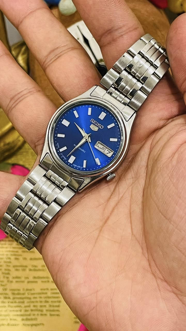 سايكو فايف اوتماتيك مينة زرقاء نظافة تامة قطر 36 نافذة للتاريخ عقارب وأرقام فسفورية مختمة القطعةً


**إذا كنت صاحب هذا الإعلان وتريد حذفه لأي سبب، رجاءا أرسل رسالة إلى الدعم الفني**