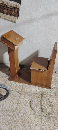 ميز صلاة • نضيف • قابل تفاوض