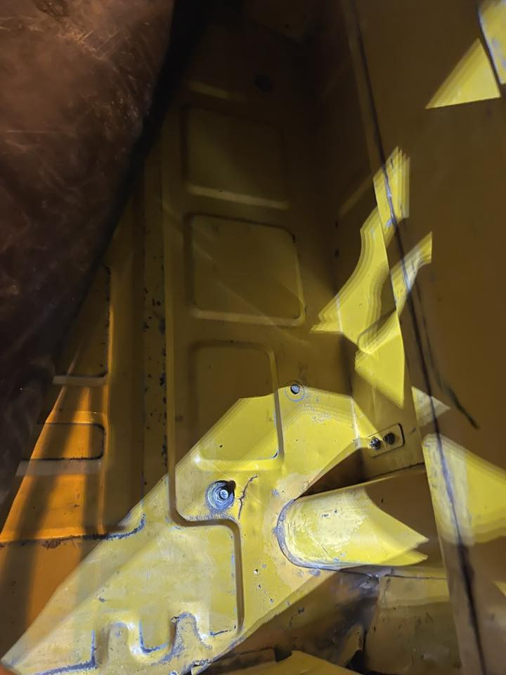 السلام عليكم تكتك للبيع 2018 شهر 11 اوراق كامله بيها خياسات ومكينه تنقص السعر 1900 وبيها مجال مكاني  الزعفرانيه ***********
