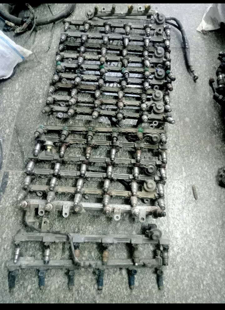سلام عليكم اخوان من رخصت الادمن عندي محرك محرك وكير كامل تفرعات 750 الف على شغل ومجموعه نوزلات بطه 2500 و3000 سعر المسطرة 35 الف كلهن جمله النوزلات  للاستفسار واتساب ***********
للاتصال ***********
