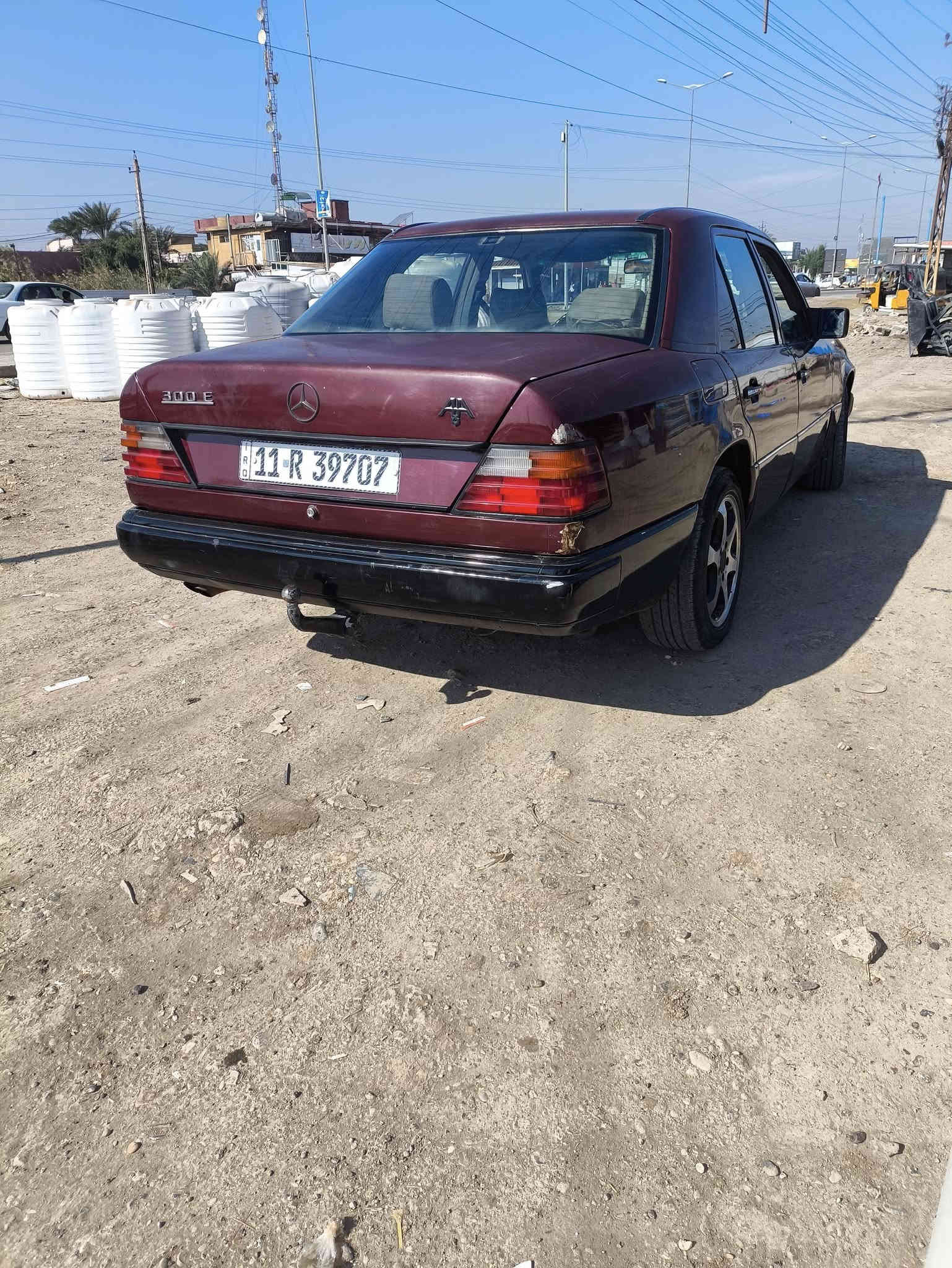 السلام عليكم مارسدس دب موديل 90 كامله وجاهزه مال جناي مكينه ففتي جديده رقم بغداد بسمنه السعر 55 وبيه مجال عنواني مدائن سلمان باك وهاذ رقمي ***********
