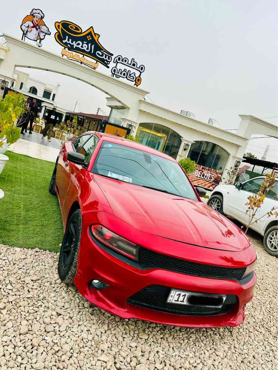 السلام عليكم 
للبيع دوج جارجر 2016 وارد كندي مكفوله من الحادث فقط لبنيد صبغ بدون فتح او تبديل ولسونار مرفق بلمنشور 
رقم بغداد سنويه وهزه ورقم جديد 
موصفات السياره SXT
محرك 3600مكفول 
دعاميات محدثات SRT
شاشه جبيره
كامره دواره 
منضومات زنون عالي ناصي كشاف 
كير طياره 
حساسات اصل 
نضام ايكو مكثف بانزين 
اتركشن مانع انزلاق 
هيترات مري 
كشنات تدفئه 
تحكم استيرن جهتين 
ويل كب اكروم 18 +تخم تاير جديد ،
مثبت سرعه 
وباقي الموصفات معروفه 
السياره جديده ومناقصه اي شي 
حداديه اماميه خلفيه جديده 
مشط وكاردن واكسل قبل يومين شادهن جدد
باتري جديد 
السعر 188
مكان السياره بابل 
*********** هاشمية, بابل
