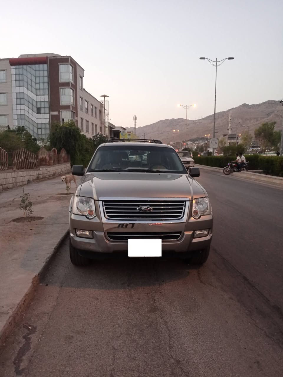 ‎سەرەتا بەناوی خودای گەورە
‎
‎فۆرد ئێکسپلۆرەر 2008
‎سفری شەریکەی نیڤا
‎ڕەنگی نەوتـی
‎مواسەفات XLT
‎سێ ڕیز کوشن
‎تەبرید مەرکەزی
‎سێ مۆدی دەبڵ ئەکسل 
‎تراکشن 
‎تەجیل شەش سیدی بیلادی
‎کوشن جلد
‎کوشنی سایەق کارەبایی
‎مەکینە V6 4.0L
‎سڵاید
‎سەقف DVD
‎تەحەکوماتی سوکان 
‎تحدید سورعە
‎شوێن هۆکی هەیە
‎پەڵە بۆیاخی نیە ساردی نیە
‎500.000 KM ڕۆشتوە
‎مەکینەی کراوەتەوە بەس تاقم ڕینگ ی بۆ گۆڕاوە
‎سەیارەیەکی خێزانی لێخۆڕین خۆشە
‎سەیارەکە زۆر پاک ماوەتەوە تەنها دوو دەستی کردوە
‎شوێن دەربەندیخـان
‎بۆ زانیاری زیاتر پەیوەندی بکە
‎
‎ژ.م
‎0770 145 2867
‎0750 145 2867
‎

